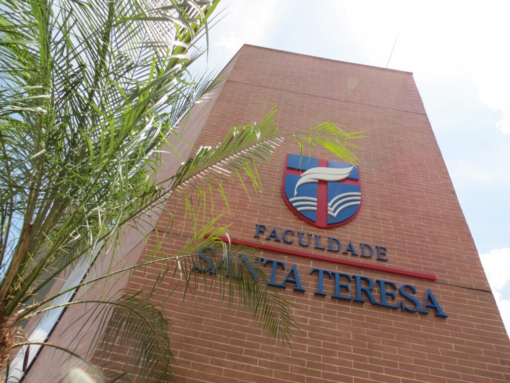 Faculdade Santa Teresa promove curso de Oratória Jurídica