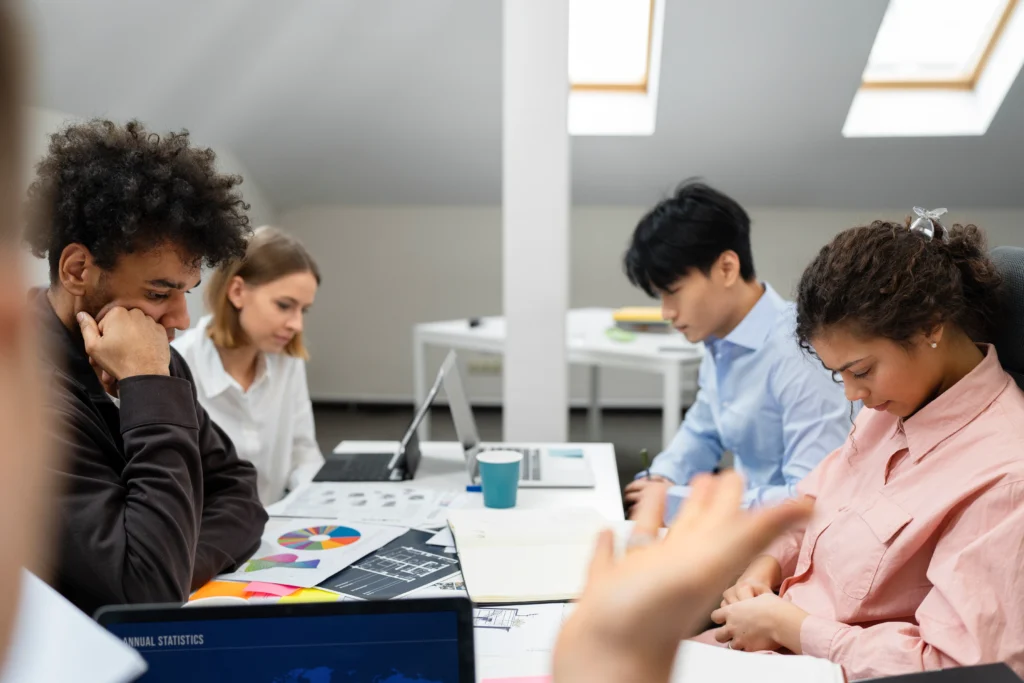 Capa do Curso Gestão Escolar e Liderança Pedagógica